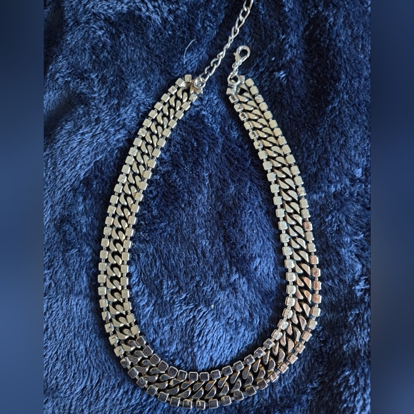 Choker style necklace, blue crystals with silver metal snakestyle - Picture 2 of 6
